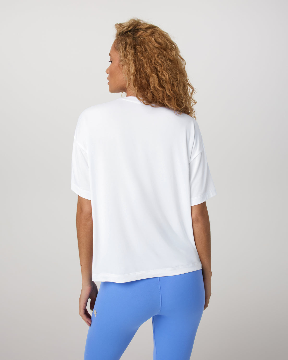 Energy Long Tee Women's White Performance Tee Shirt - Vuori