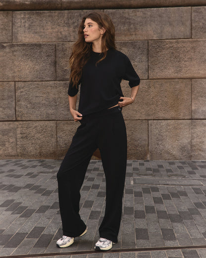 Short Sleeve Maven Oversized Tee Women's Black T-Shirt - Vuori