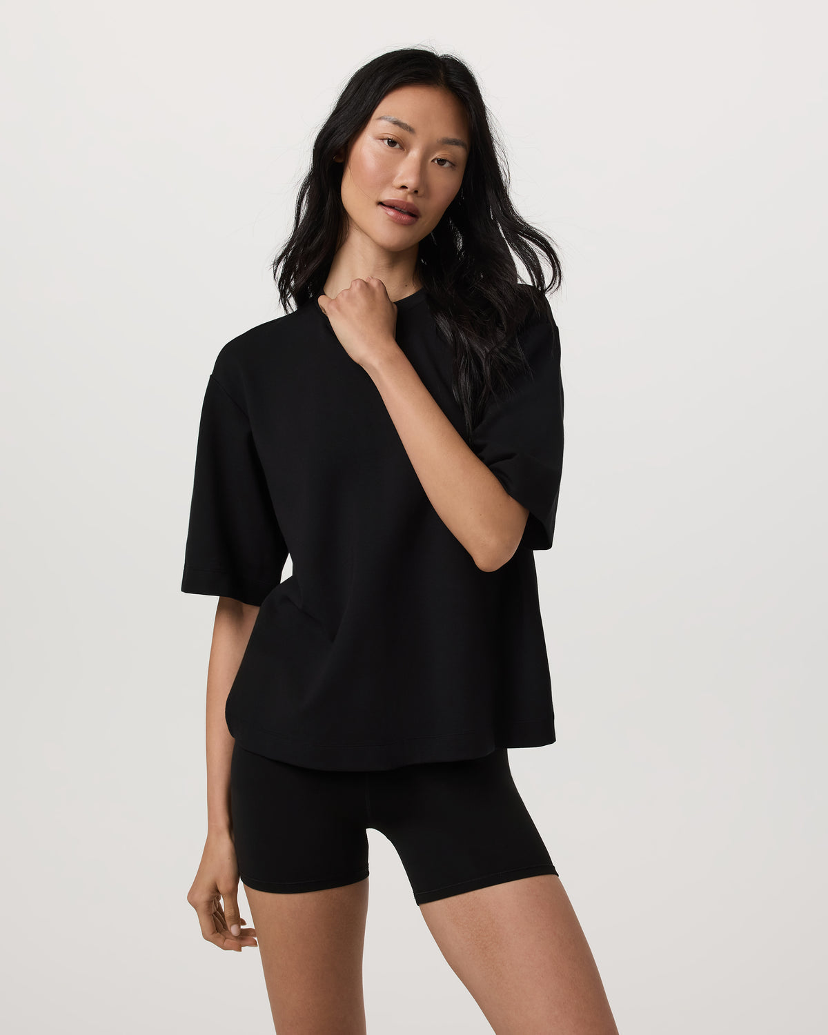 Short Sleeve Maven Oversized Tee Women's Black T-Shirt - Vuori