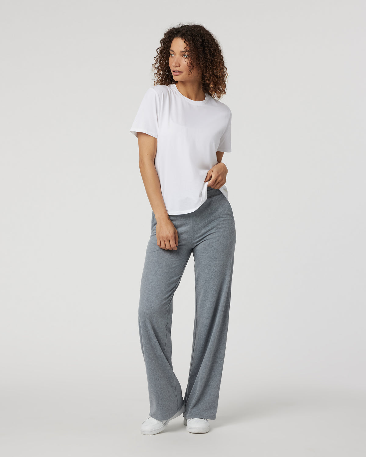 Feather Tee Women's White Lightweight Tee - Vuori