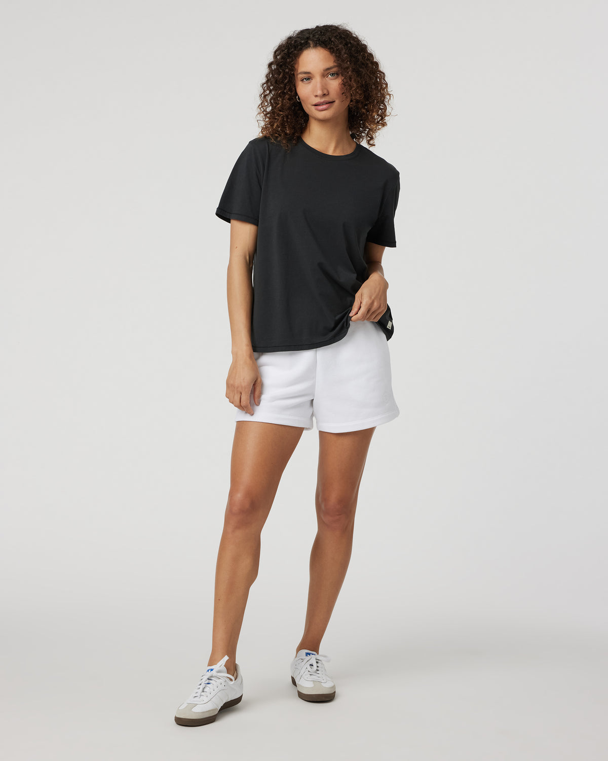Feather Tee Women's Washed Black Tee - Vuori