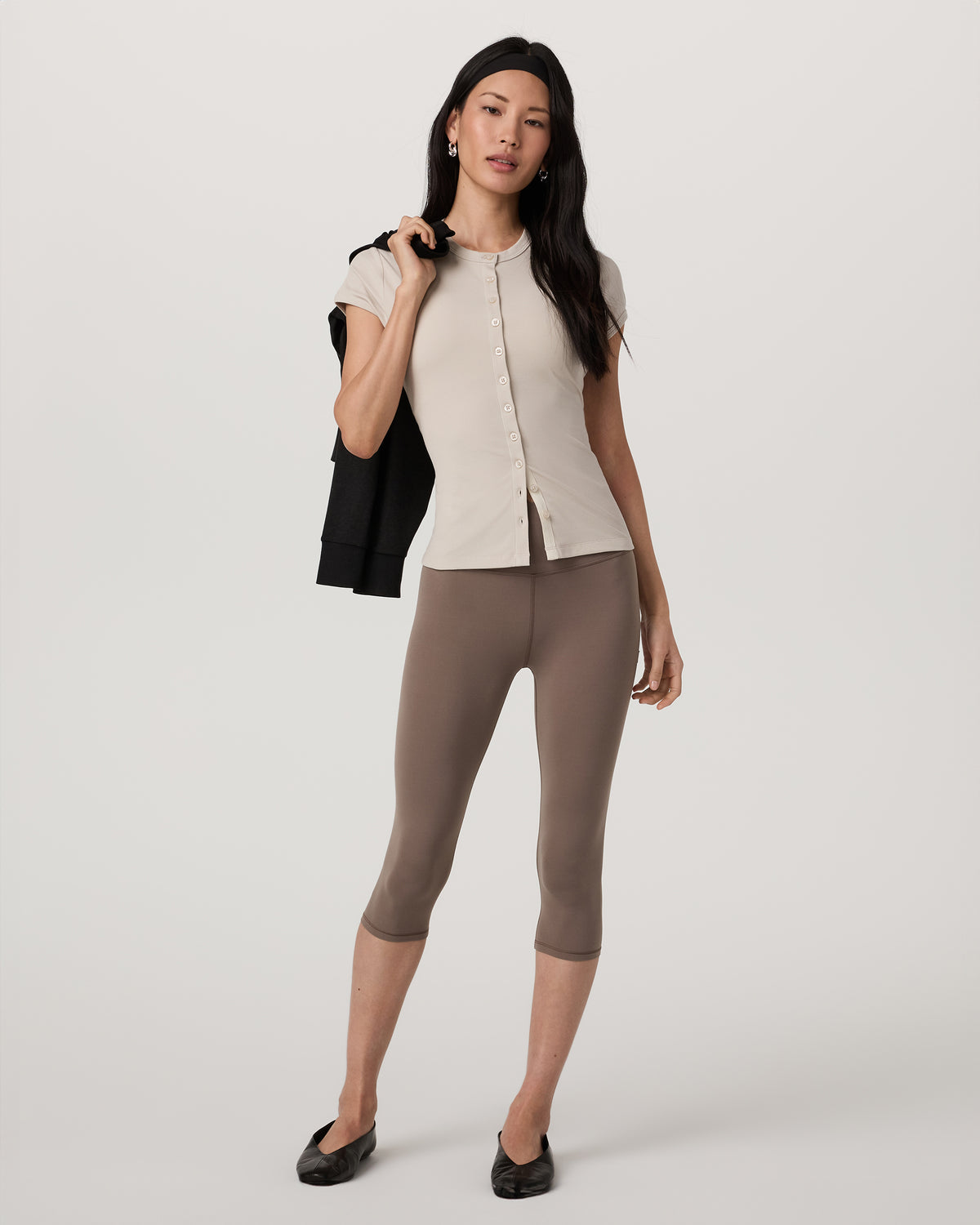 Short Sleeve Pose Button Up Women's Mushroom Crewneck - Vuori