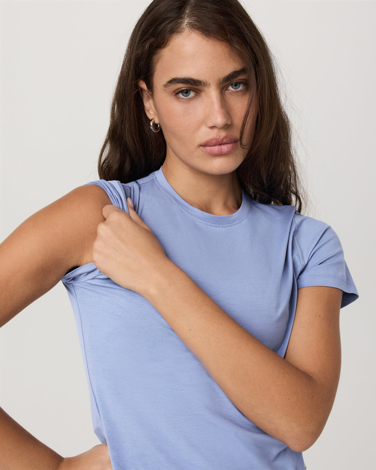 Short Sleeve Feather Baby Tee Women's Bluebell T-Shirt - Vuori