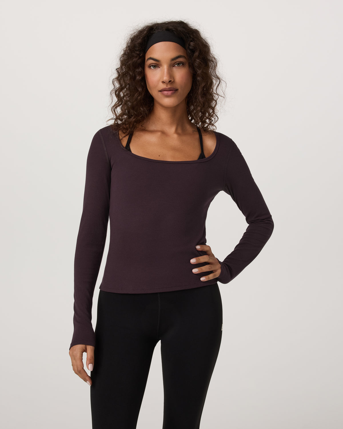 Long Sleeve Cove Ultra Scoop Women's Raisin Shirt - Vuori