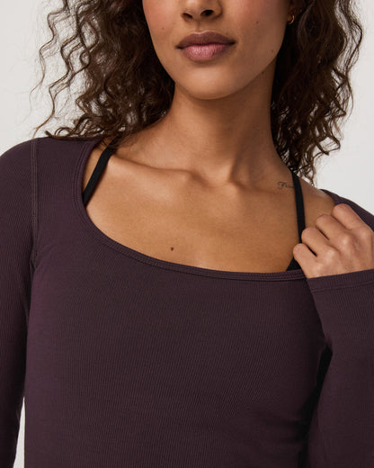 Long Sleeve Cove Ultra Scoop Women's Raisin Shirt - Vuori