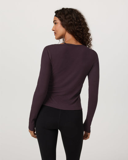 Long Sleeve Cove Ultra Scoop Women's Raisin Shirt - Vuori