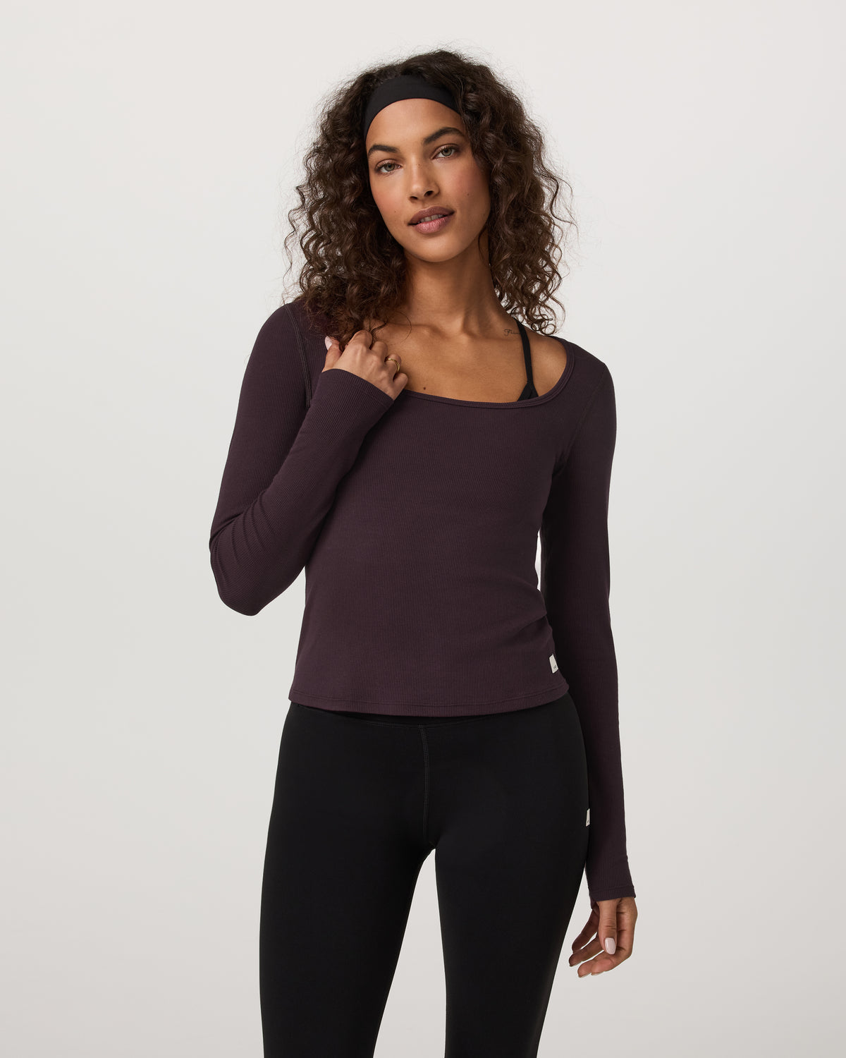 Long Sleeve Cove Ultra Scoop Women's Raisin Shirt - Vuori