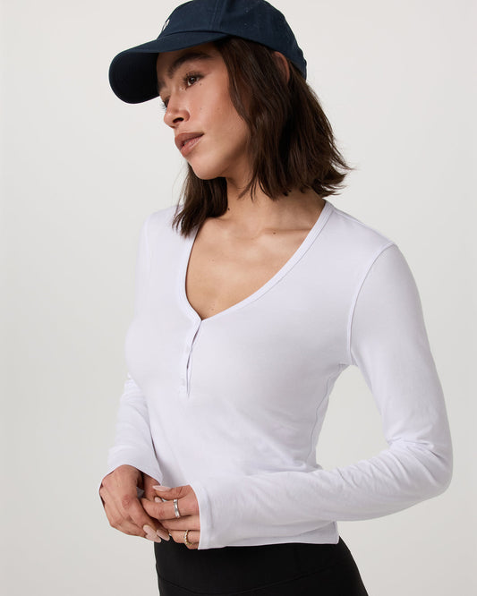 Long Sleeve Tuvalu Henley Women's White Shirt - Vuori