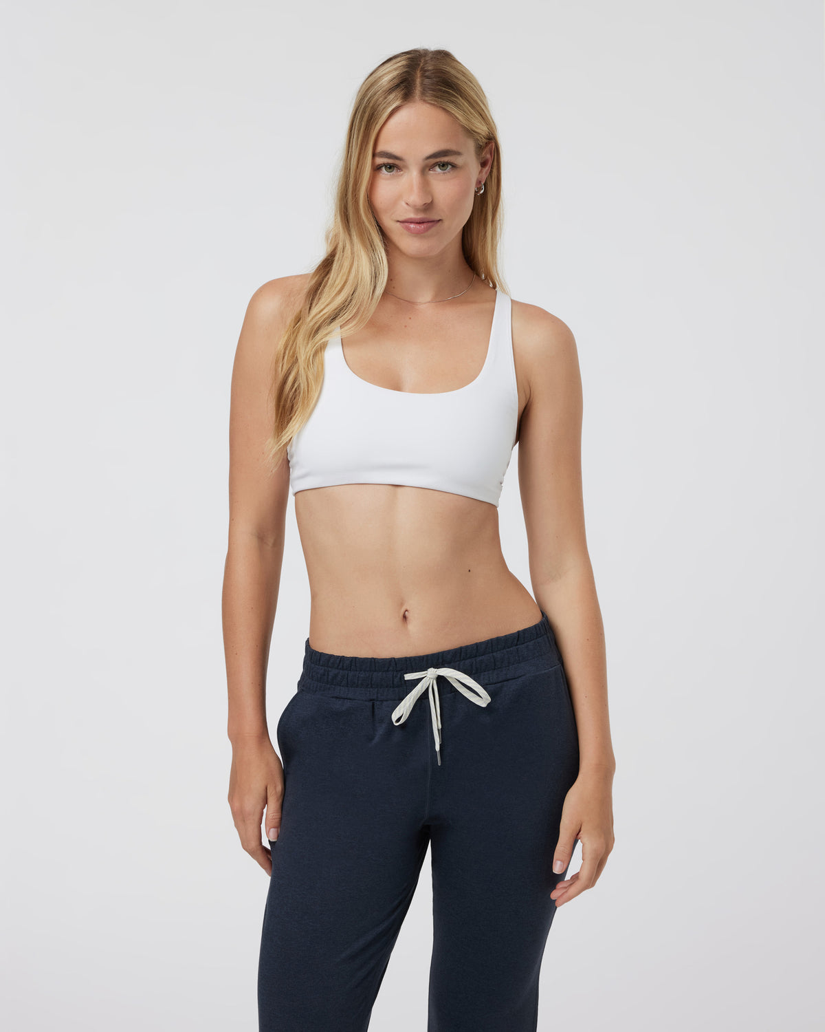 Yosemite Bra Women's White Sports Bra - Vuori
