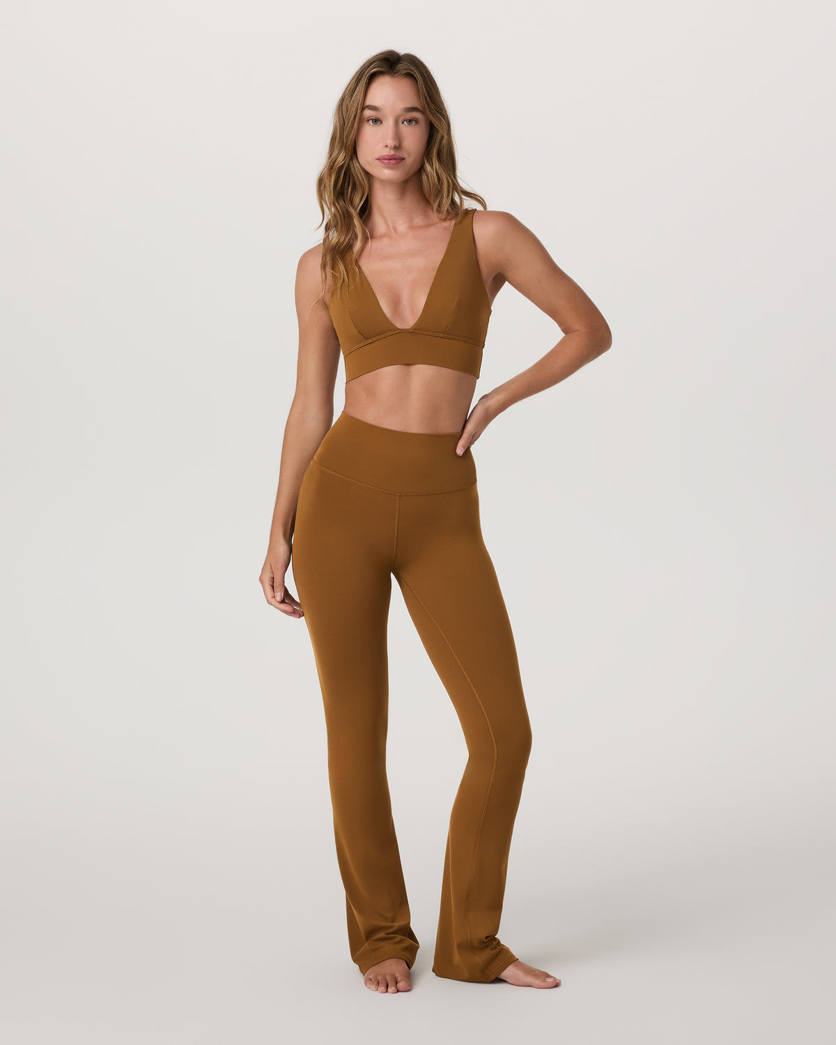 Vuori AllTheFeels™ Triangle Bra Women's Bra in Rum - Vuori