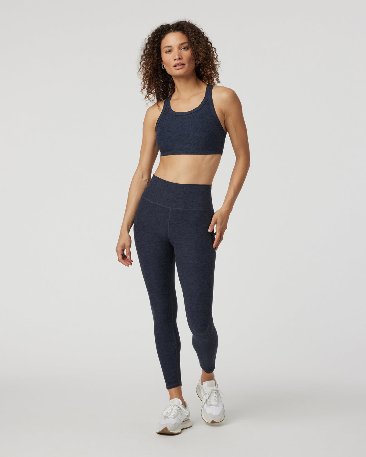 Elevation Racer Bra Midnight Racerback Sports Bra - Vuori