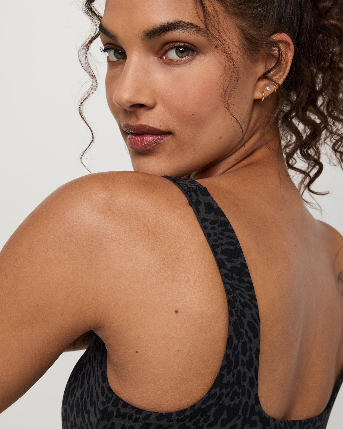 Vuori AllTheForm™ Bra Black Blurred Torrent Sports Bra - Vuori