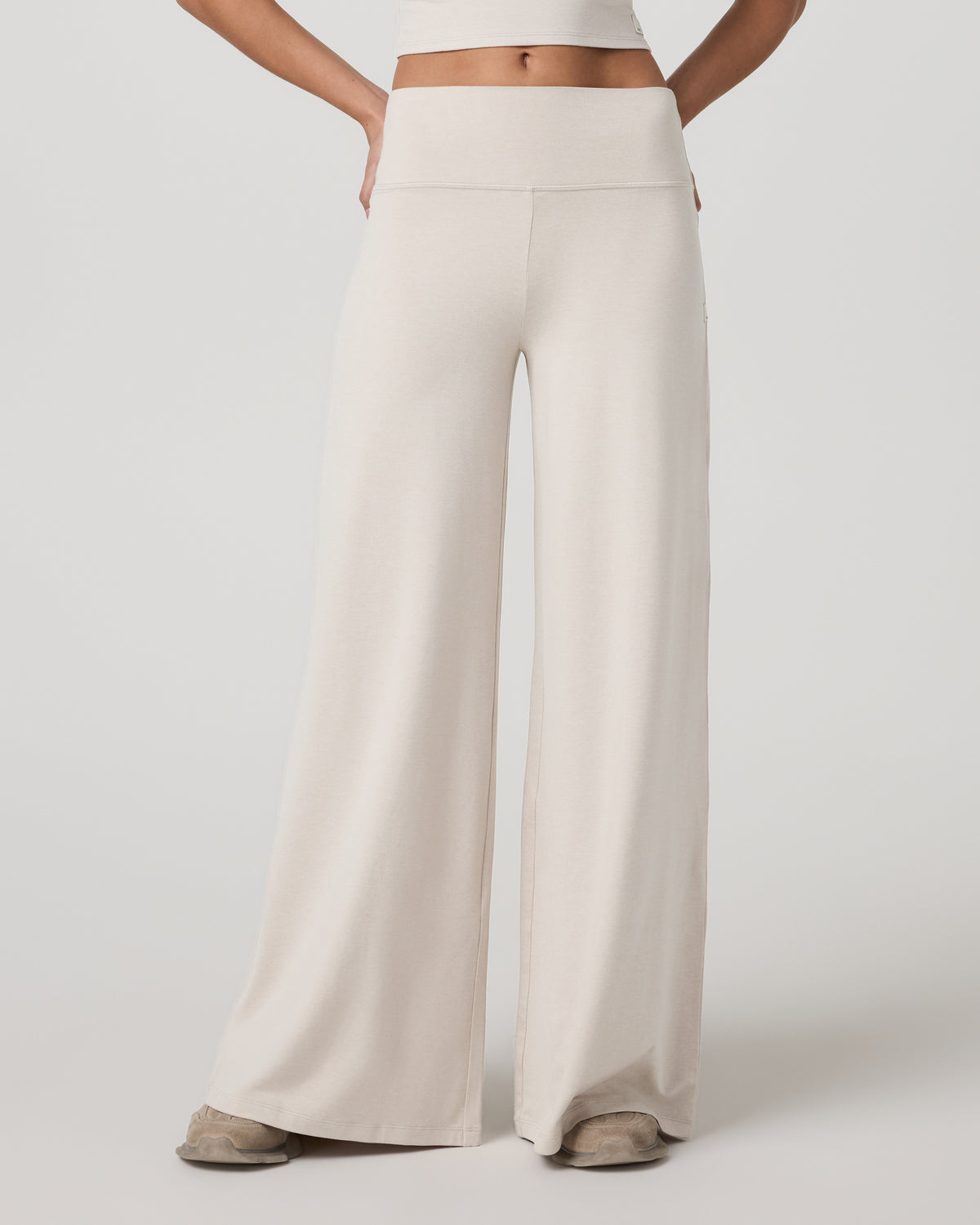 Halo Easy Wideleg Pant-Short Women's Ecru Heather Pants - Vuori