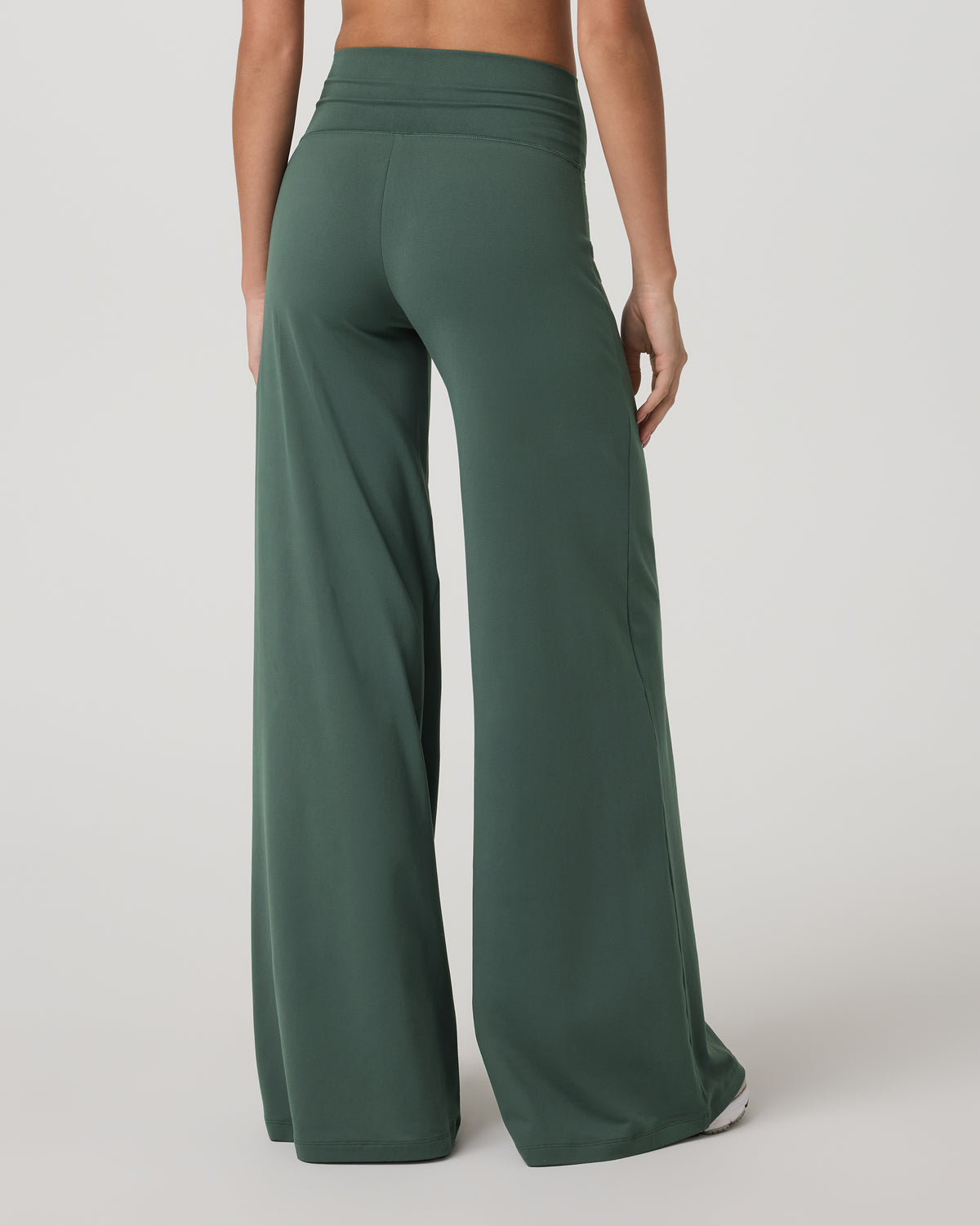 Halo Easy Wideleg Pant - Long Women's Agate Green Pants - Vuori