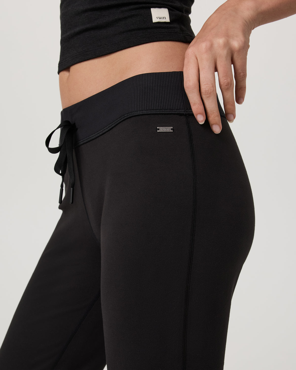 Halo Flare Pant Women's Solid Black Pants - Vuori