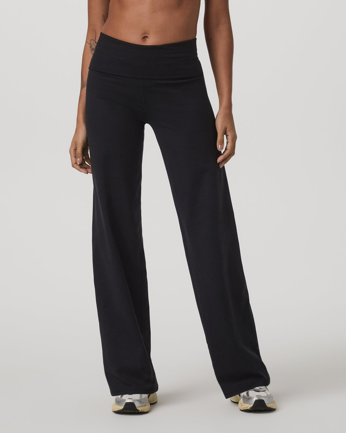 Granite Foldover Straight Leg Women's Black Heather Pant - Vuori