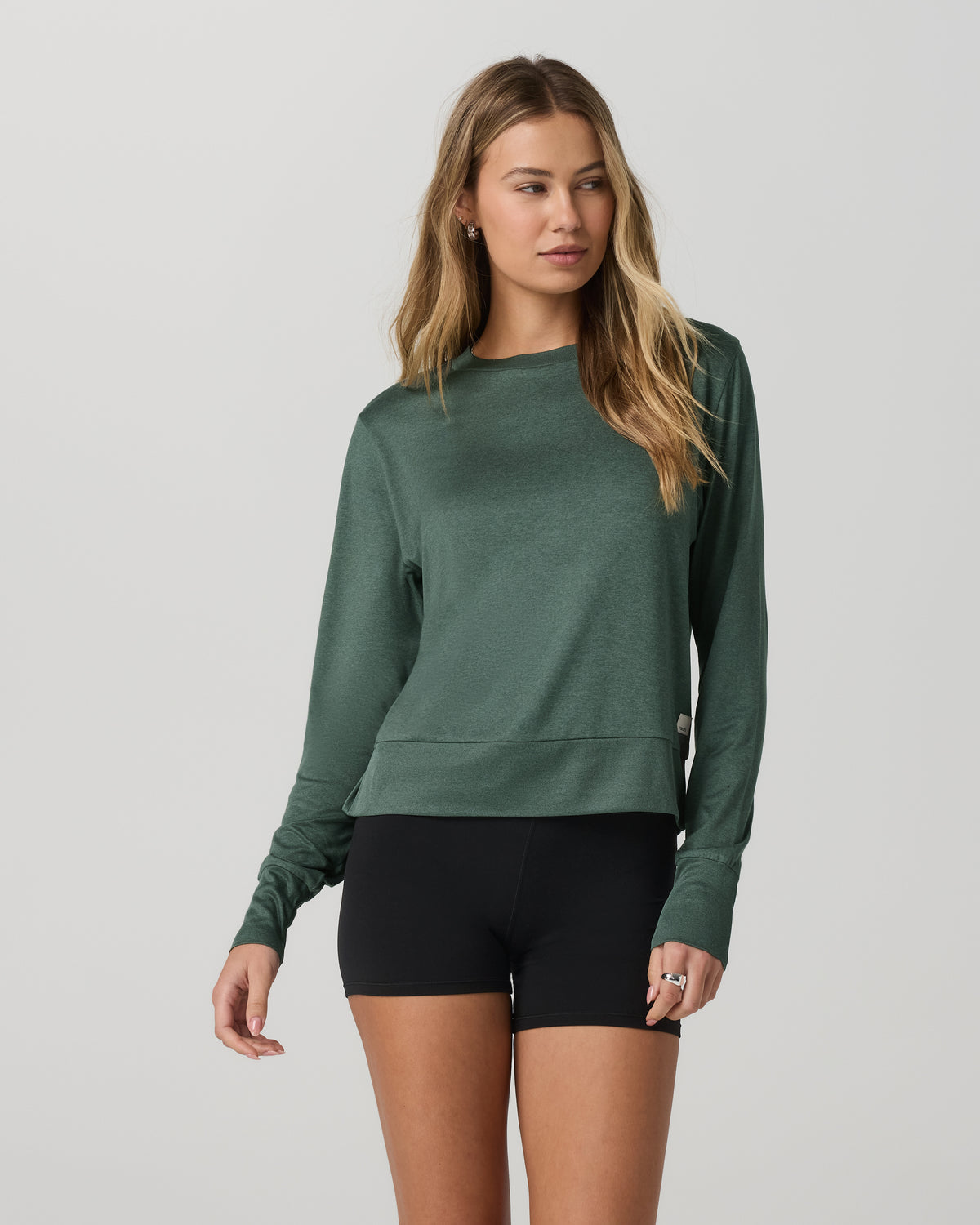Daydream Crew Women's Agate Green Heather Long Sleeve - Vuori