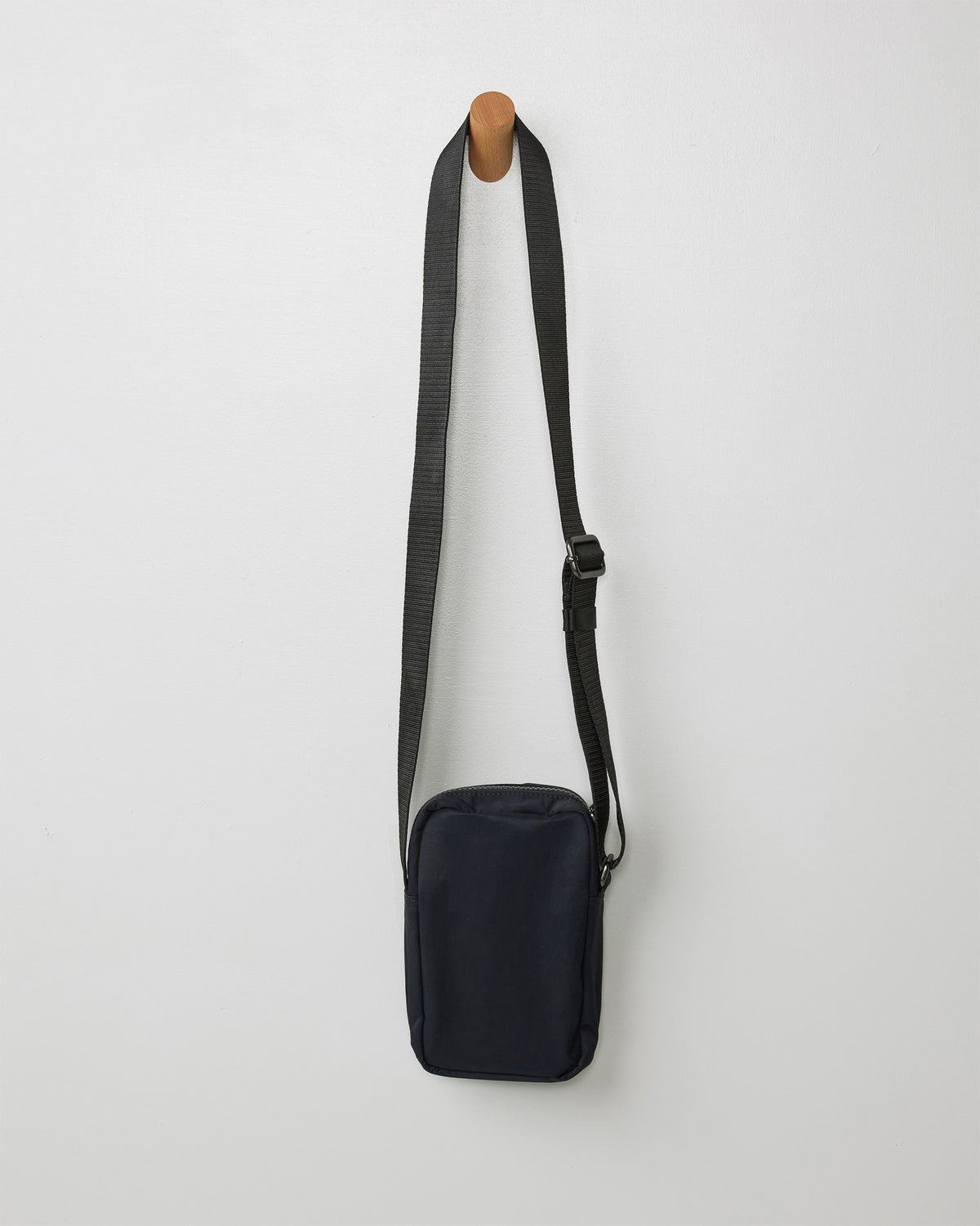 All Around Crossbody Black Bag - Vuori