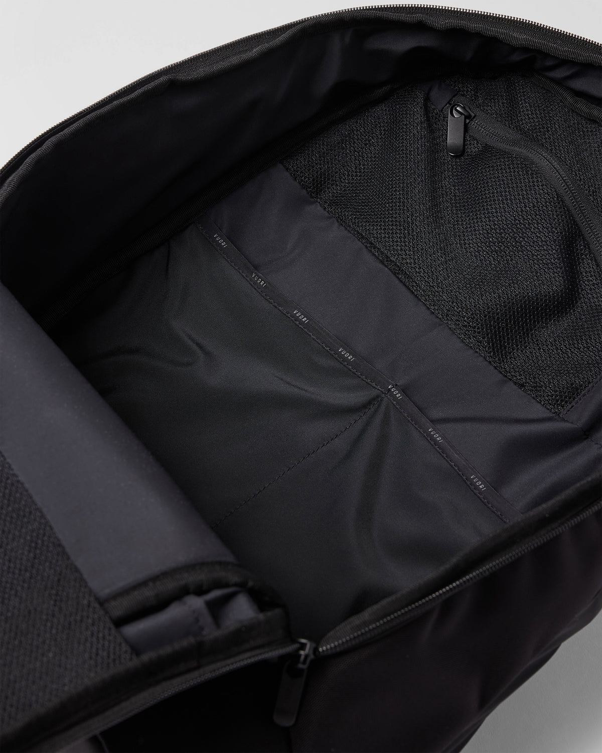 Pursuits Commuter Backpack Black - Vuori