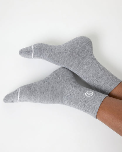 Half Crew Sock 2.0 Light Heather Grey Performance Socks - Vuori