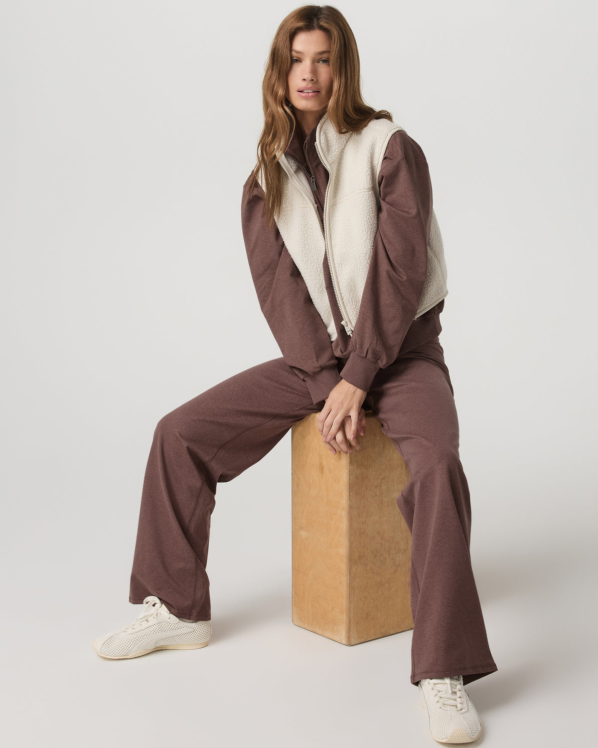 Granite Foldover Straight Leg Women's Sable Heather Pant - Vuori