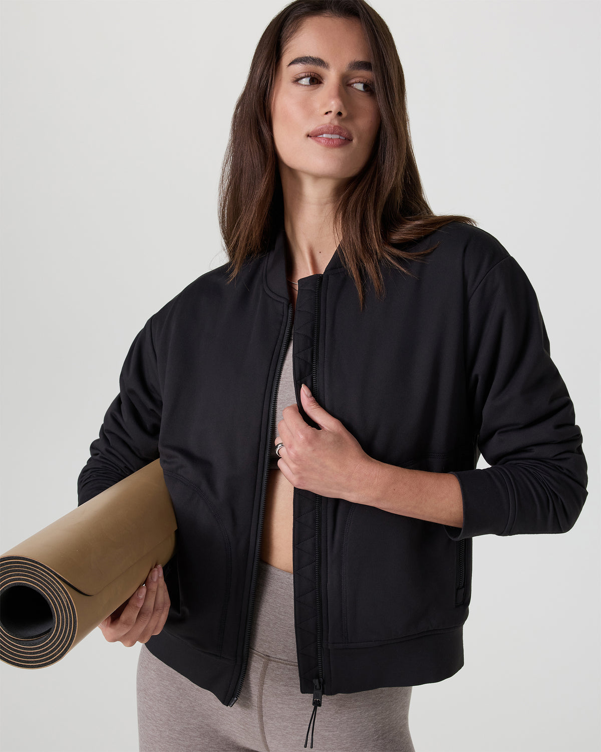 Halo Basin Bomber Women's Solid Black Jacket - Vuori