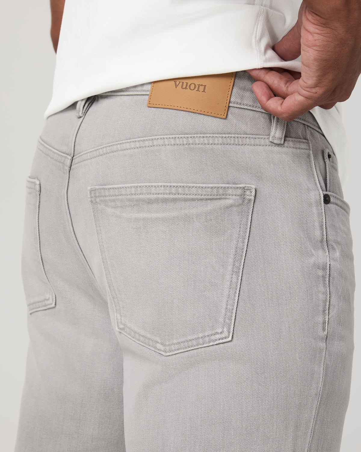 Vuori Vintage Jean Classic Fit 30" Men's MoonWash Denim - Vuori