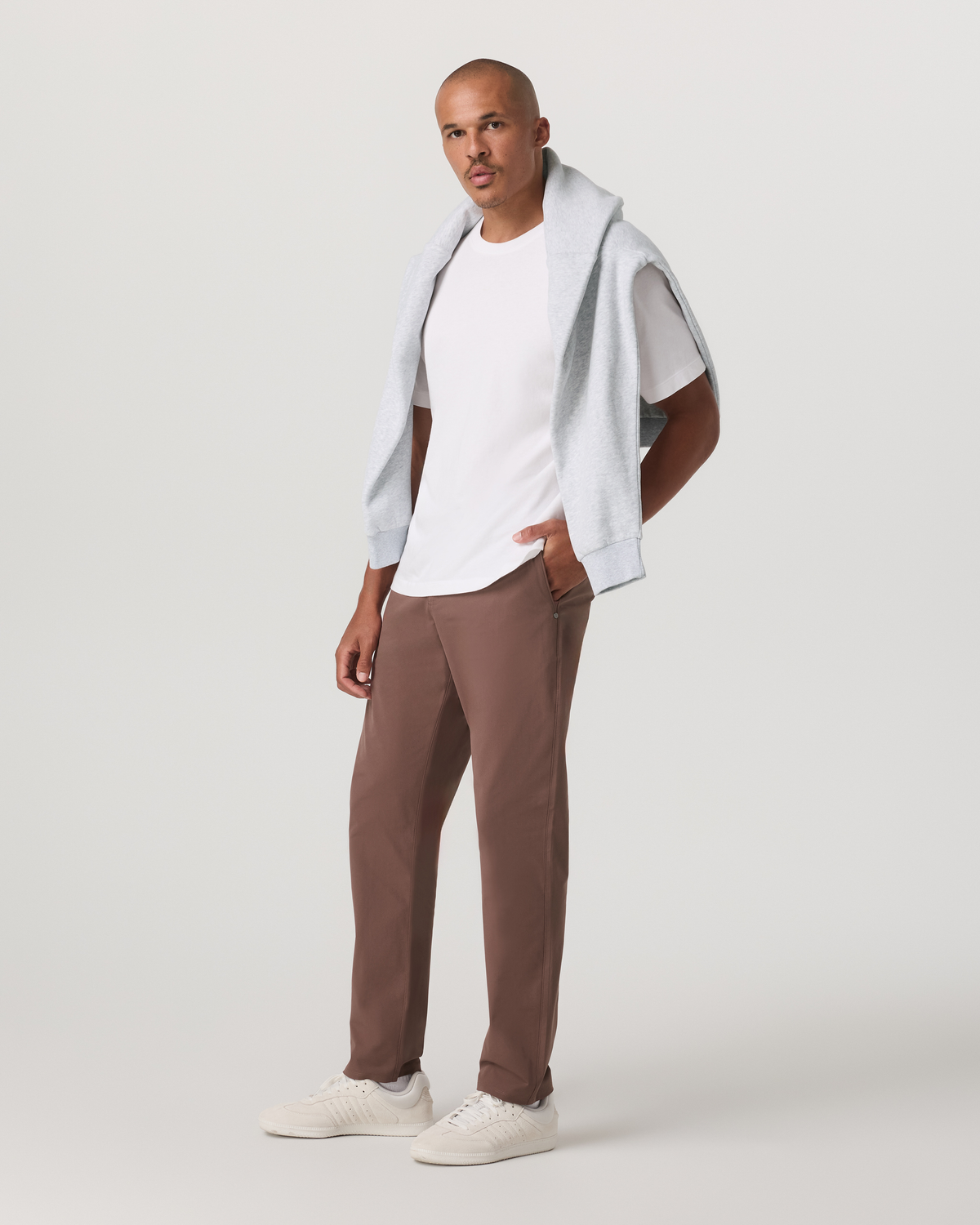 Meta Trouser Classic Fit 30" Men's Sable Tailored Pants - Vuori