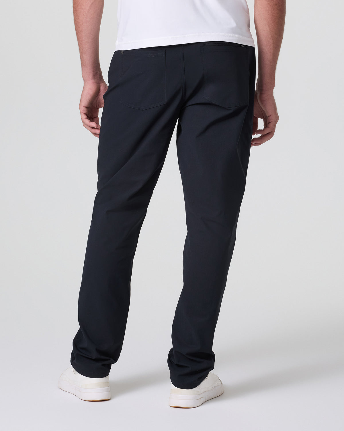 Meta Pant Classic Fit 30" Black - Vuori