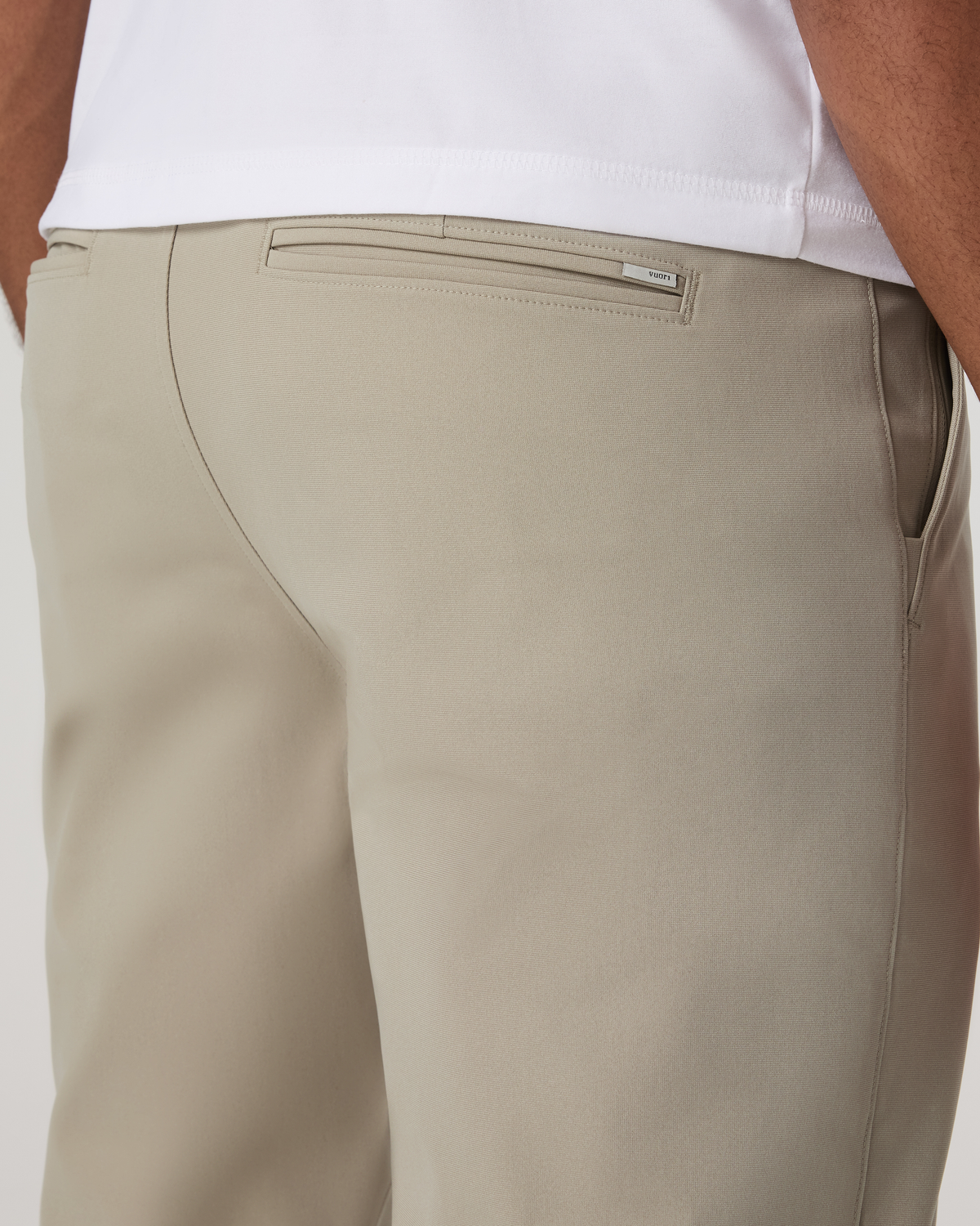Meta Trouser Classic Fit 30" Men's Truffle Tailored Pants - Vuori