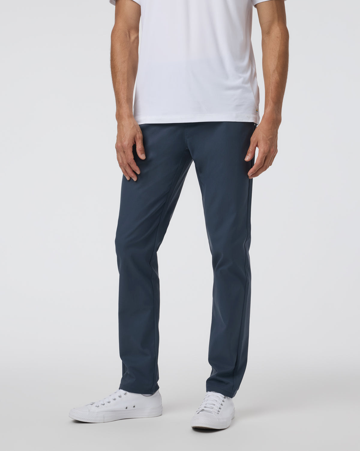 Cascade Tech Chino Pant Men's Ink Chinos - Vuori