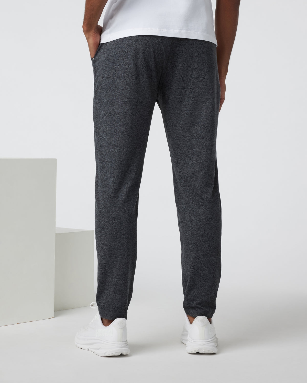 Ponto Performance Pant Men's Charcoal Pants - Vuori