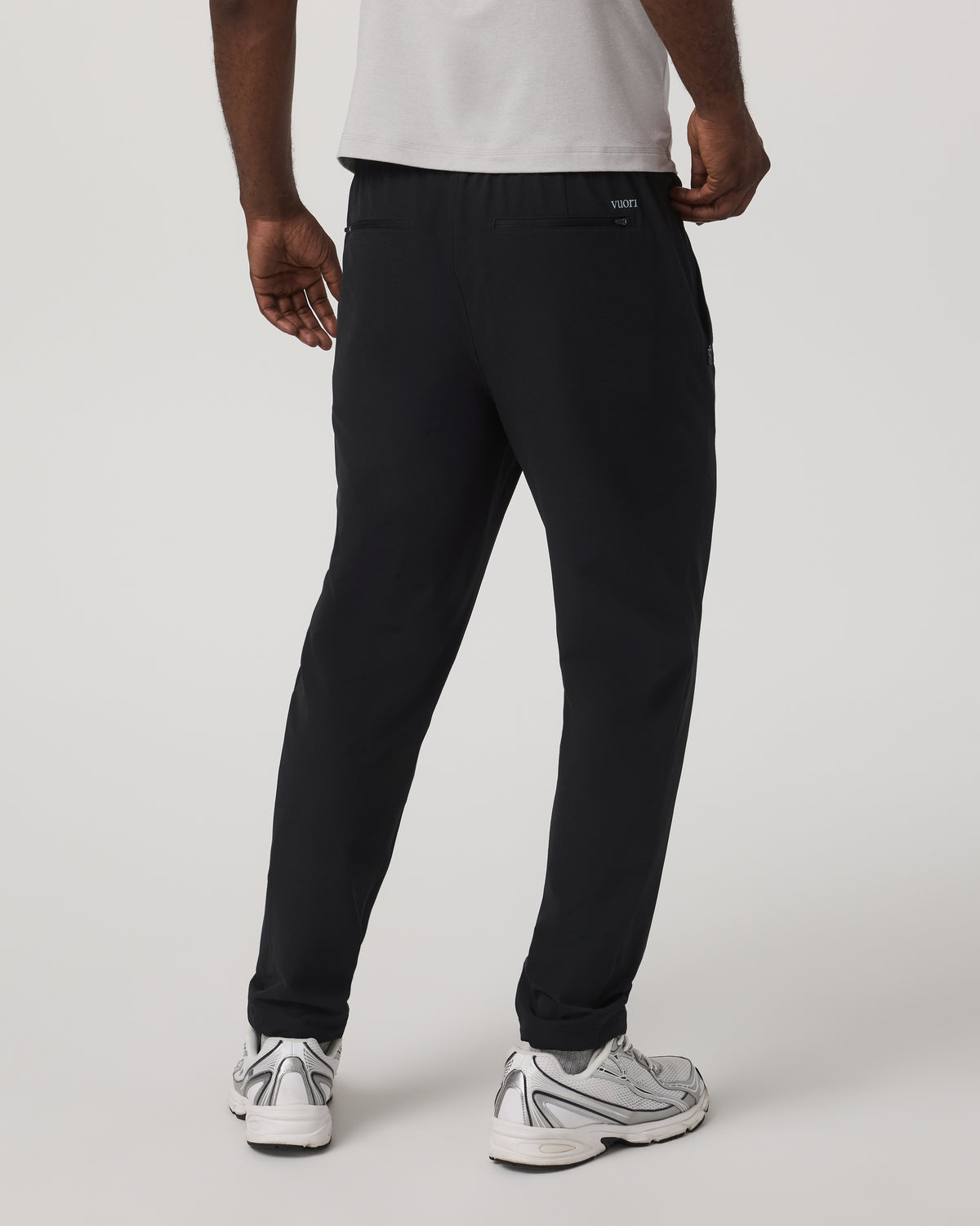 Train Tech HD Pant Classic 29" Men's Black Pants - Vuori