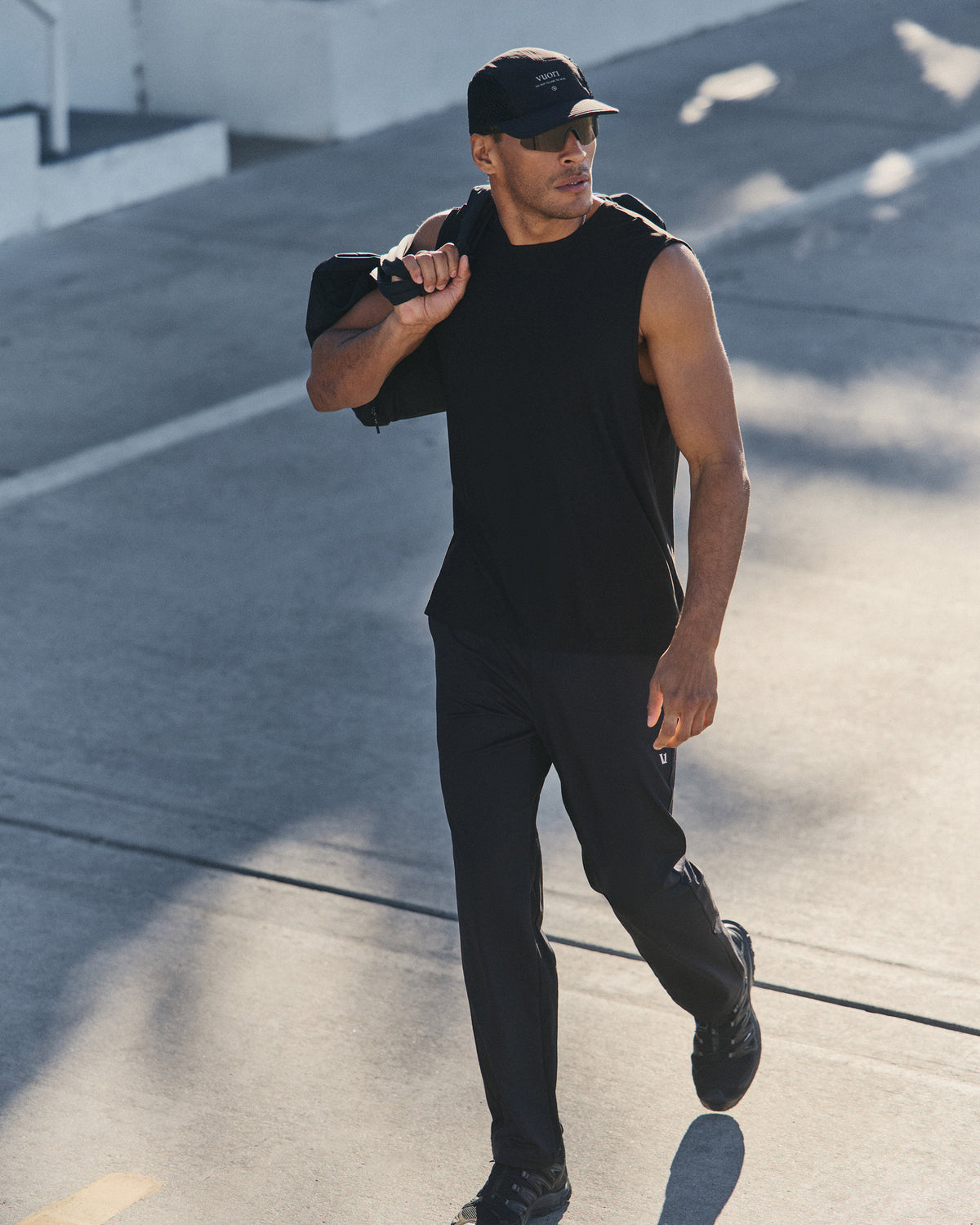 Sunday Performance Track Pant 30" Men's Black Pants - Vuori