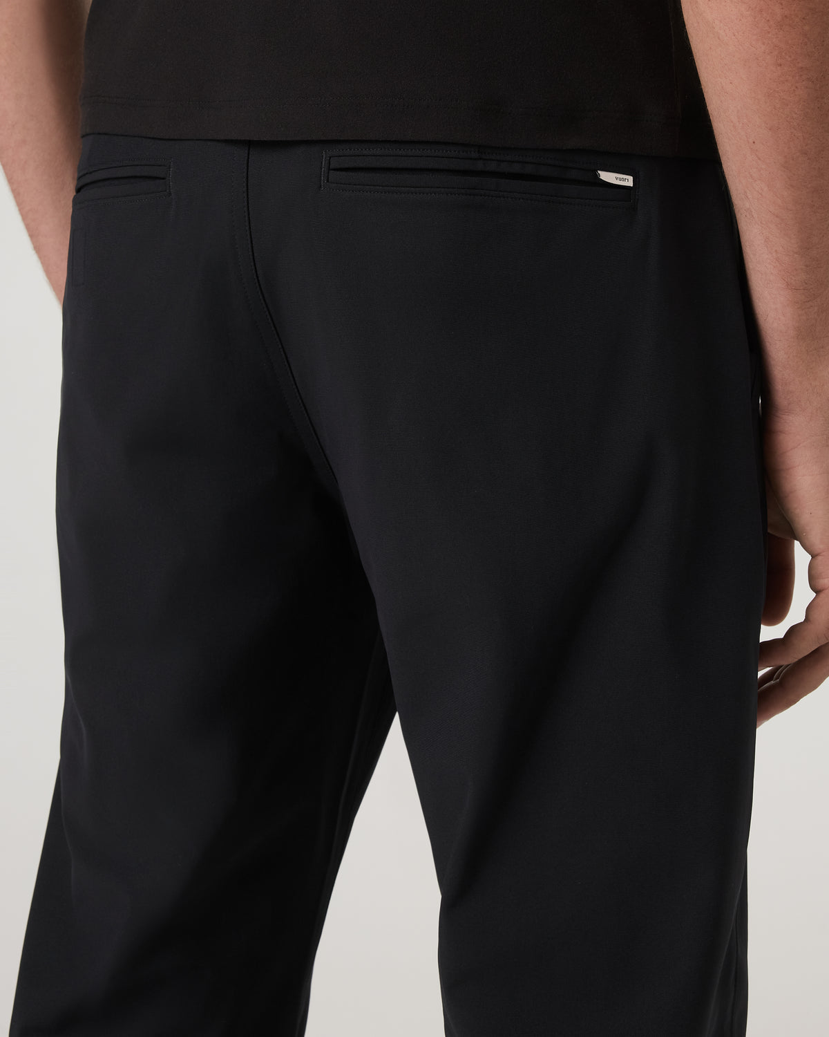 Meta Trouser Classic Fit 30" Men's Black Tailored Pants - Vuori
