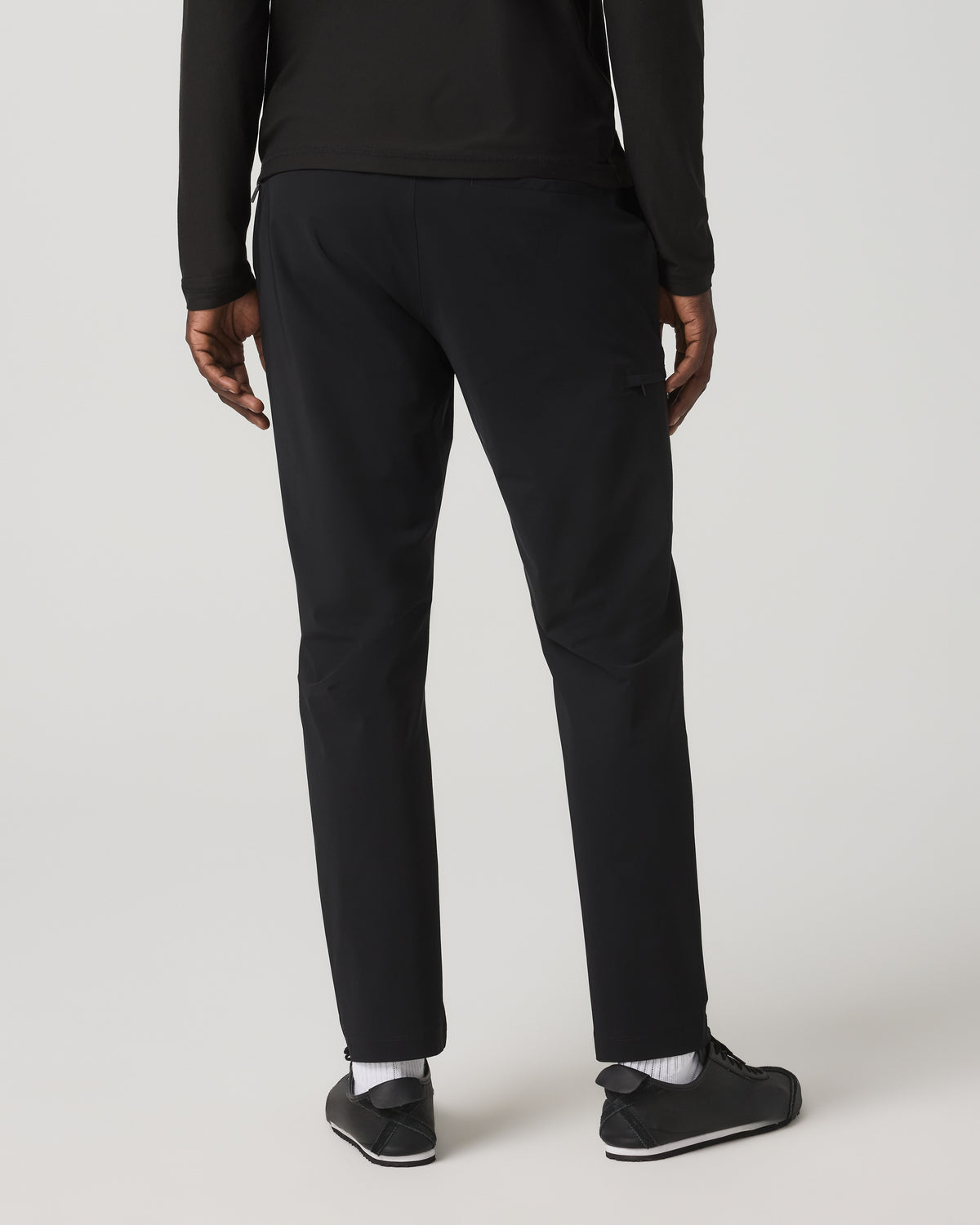 Fleet Trouser Classic Fit 30" Men's Black Chino Pants - Vuori