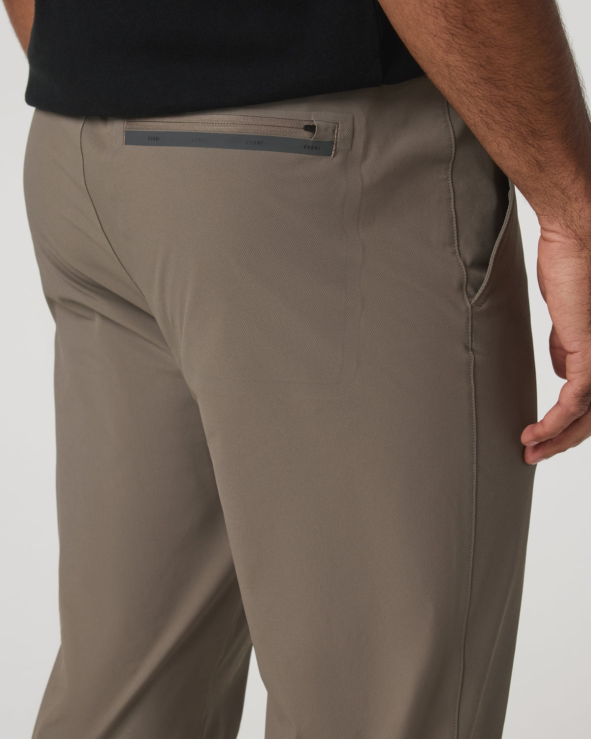 Grafton Pant 30" Men's Bark Performance Training Pants - Vuori