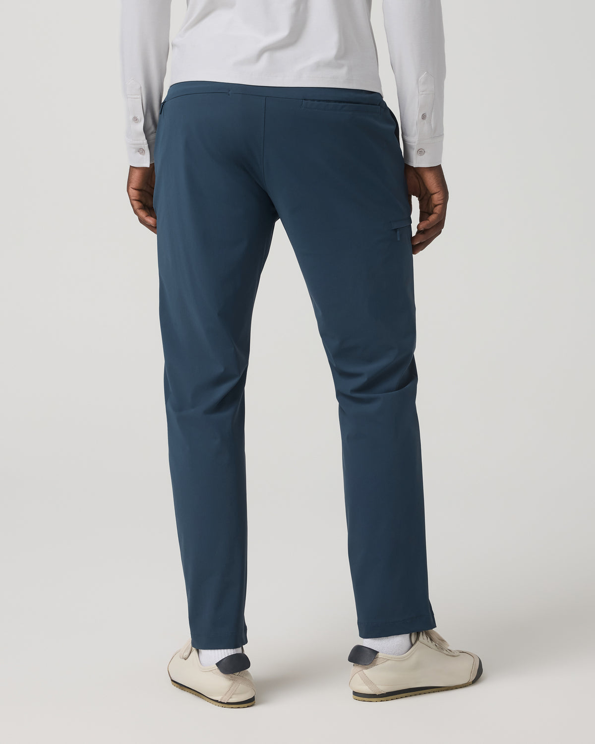 Fleet Trouser Classic Fit 30" Men's Ocean Blue Chino Pant - Vuori