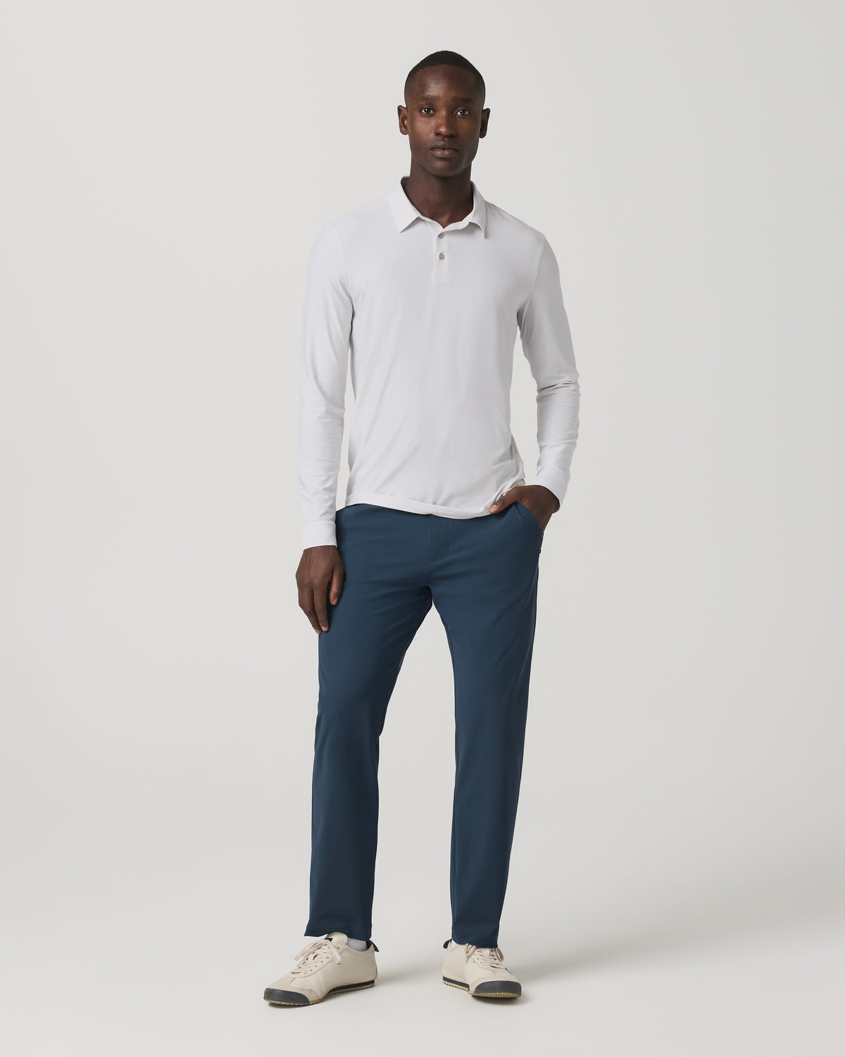 Fleet Trouser Classic Fit 30" Men's Ocean Blue Chino Pant - Vuori