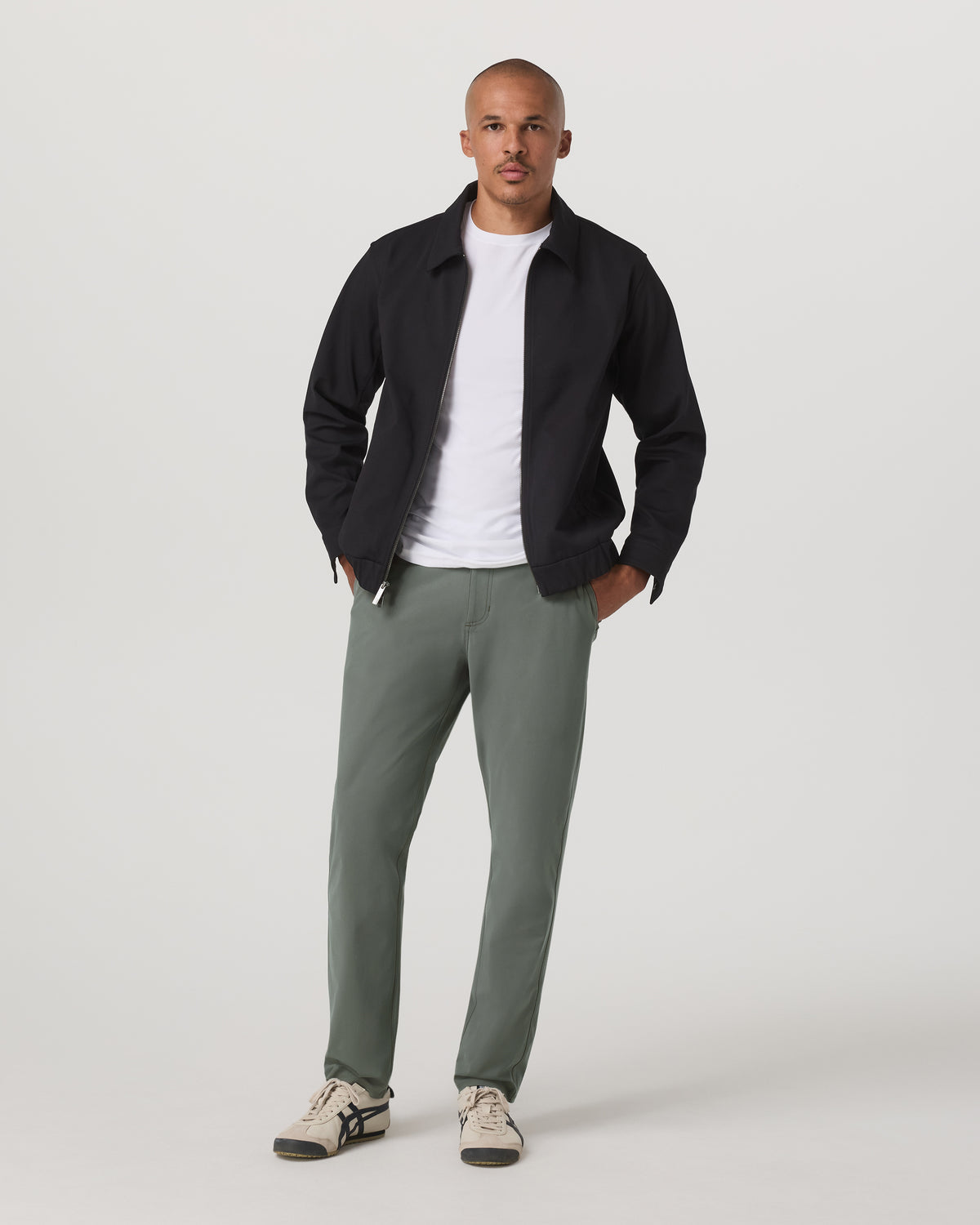 Meta Trouser Classic Fit 32" Men's Light Oregano Pants - Vuori