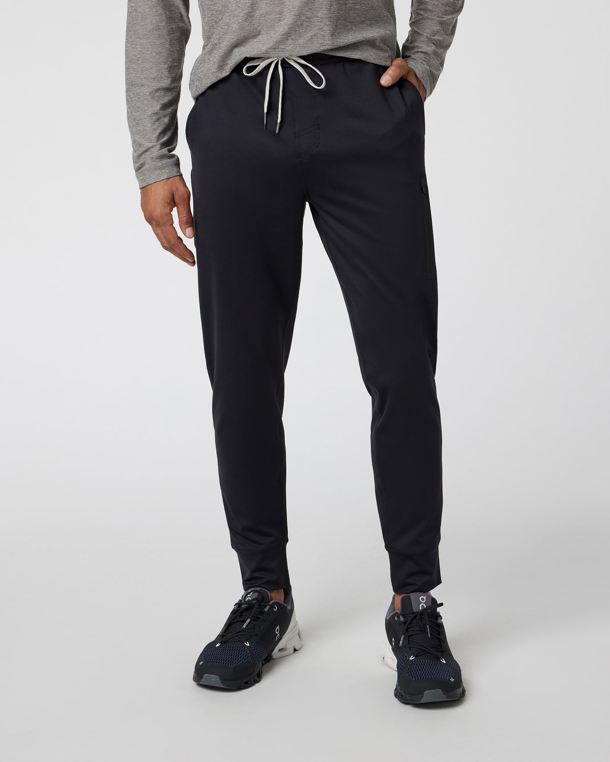Sunday Performance Jogger 30" Black - Vuori