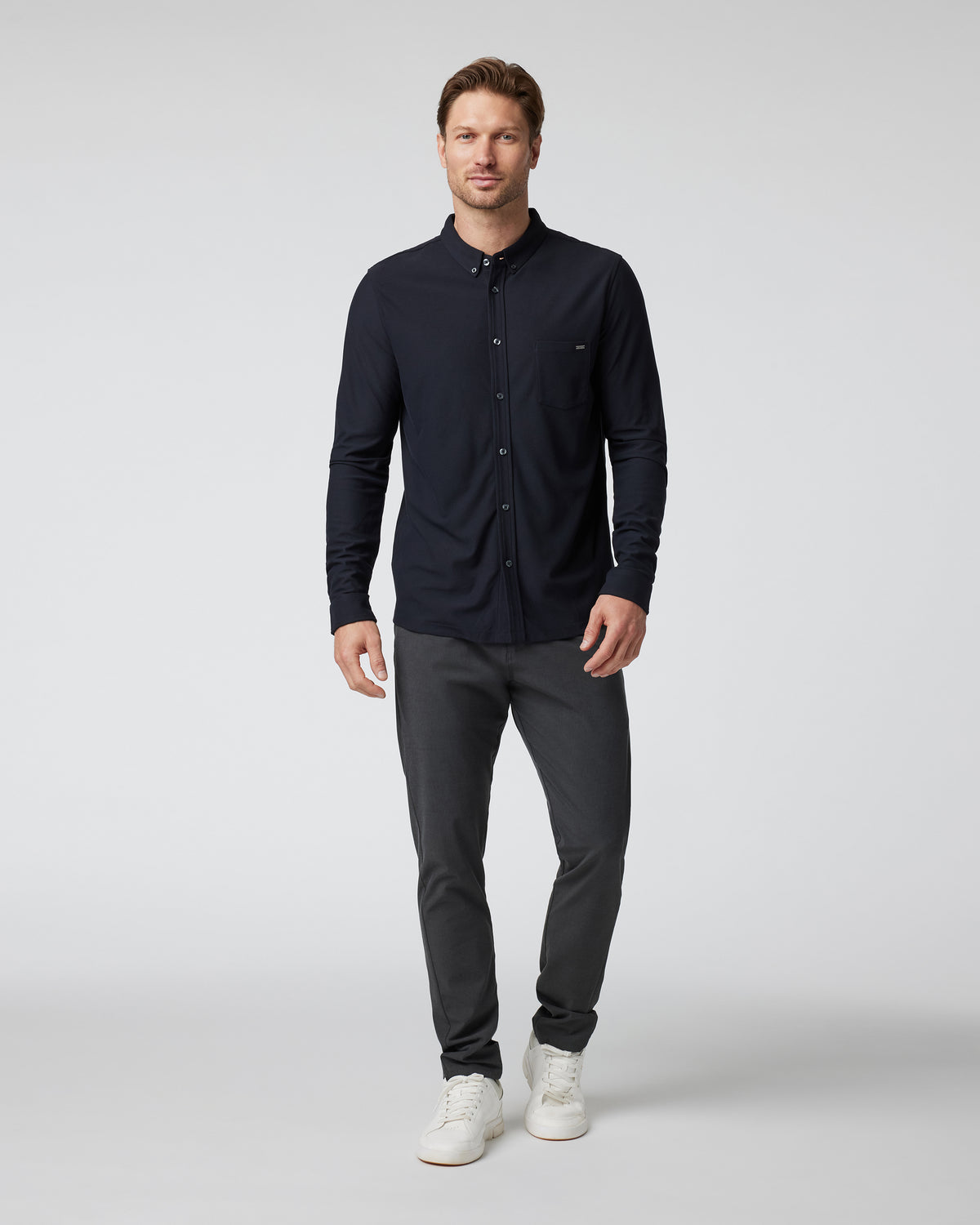 Aim Pant Charcoal Pants for Golf, Travel & Everyday - Vuori