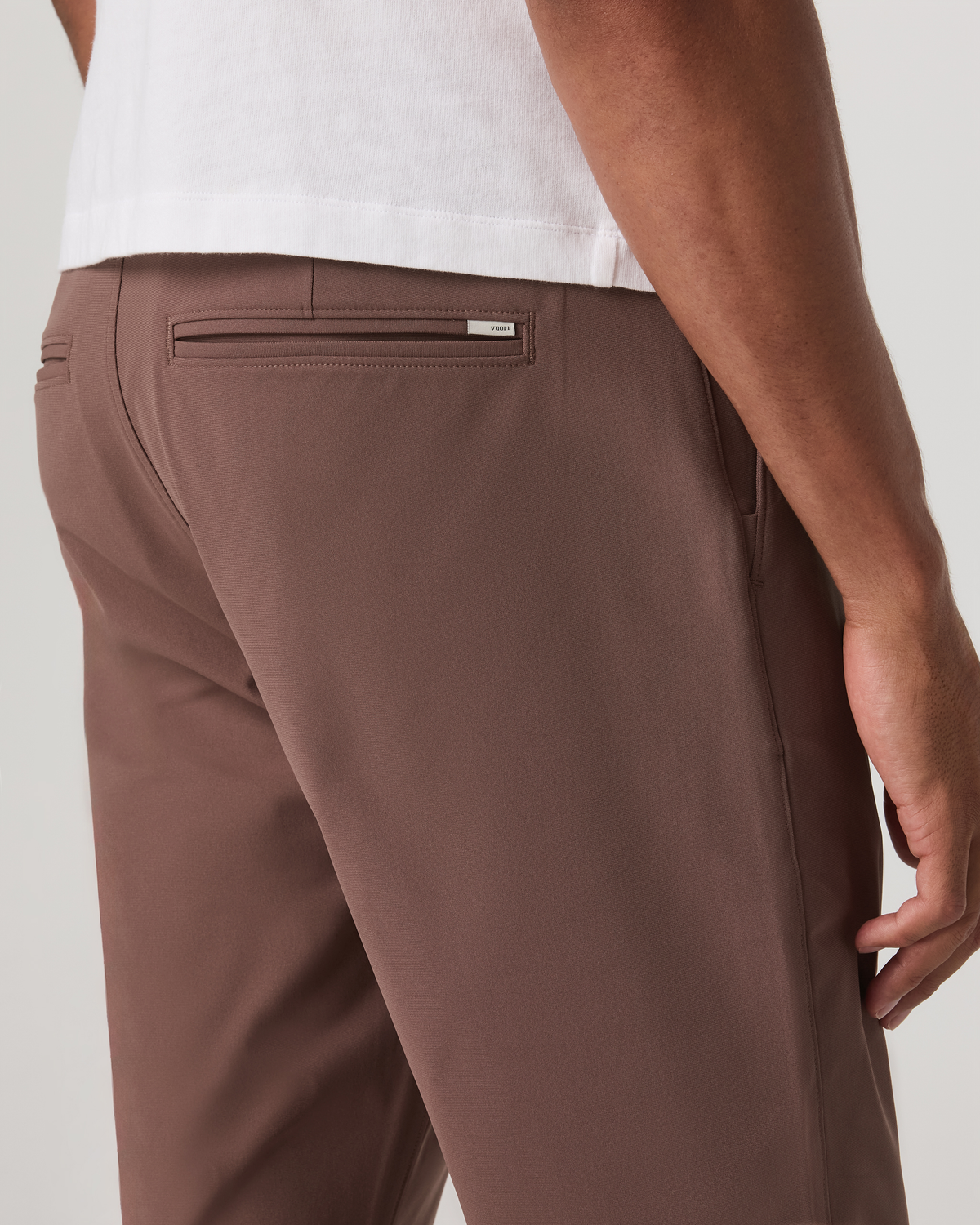 Meta Trouser Classic Fit 32" Men's Sable Tailored Pants - Vuori