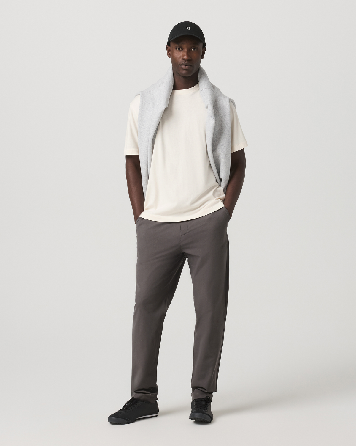 Men's Meta Elastic Waist Pant Classic Fit 32" Warm Grey - Vuori