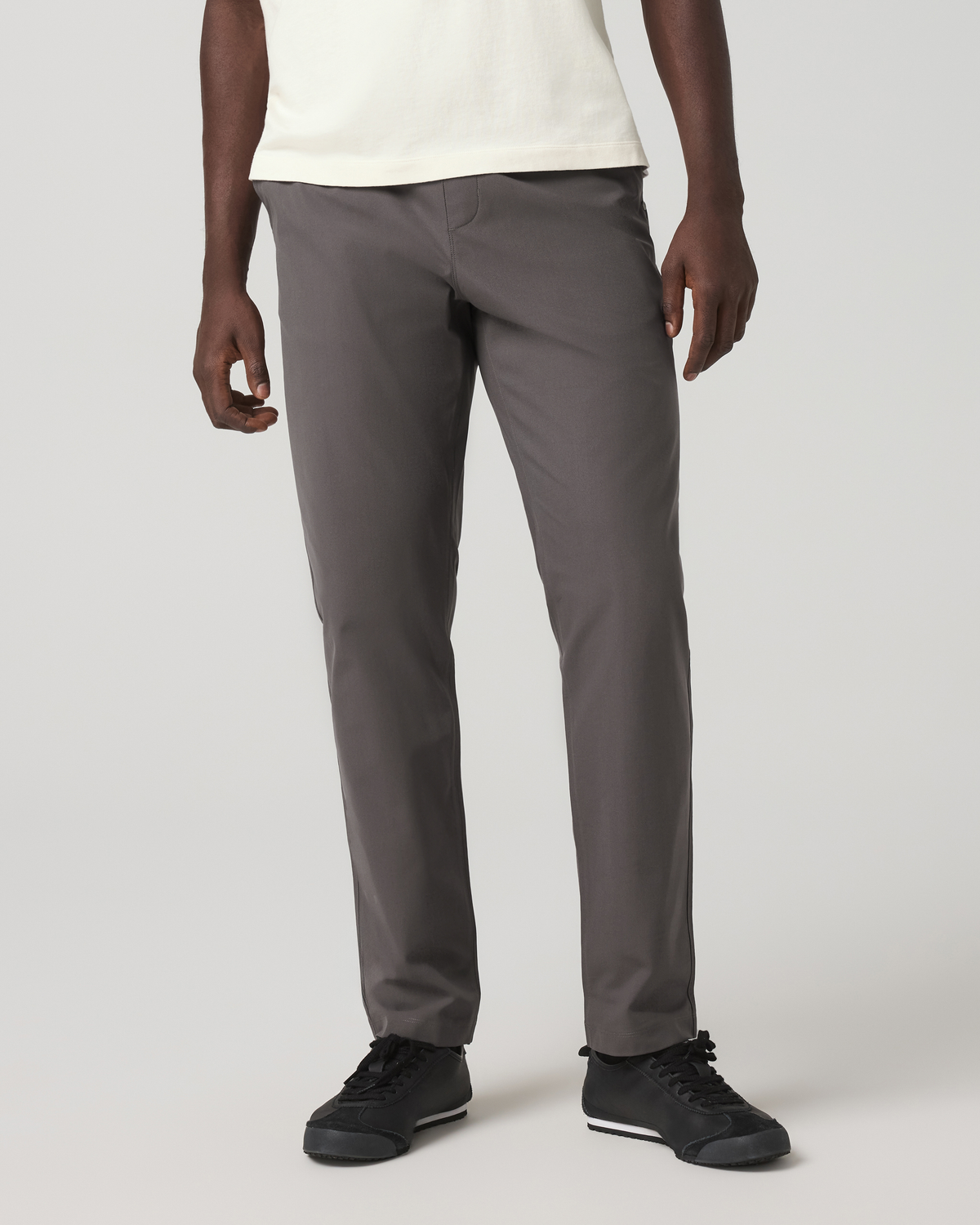 Men's Meta Elastic Waist Pant Classic Fit 32" Warm Grey - Vuori