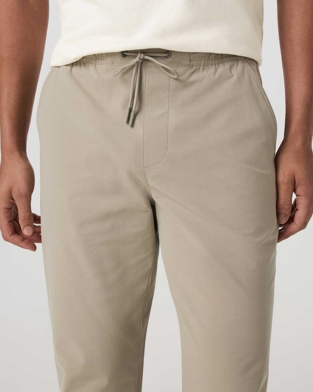 Meta Elastic Waist Pant Classic Fit 32" Men's Truffle Pants - Vuori