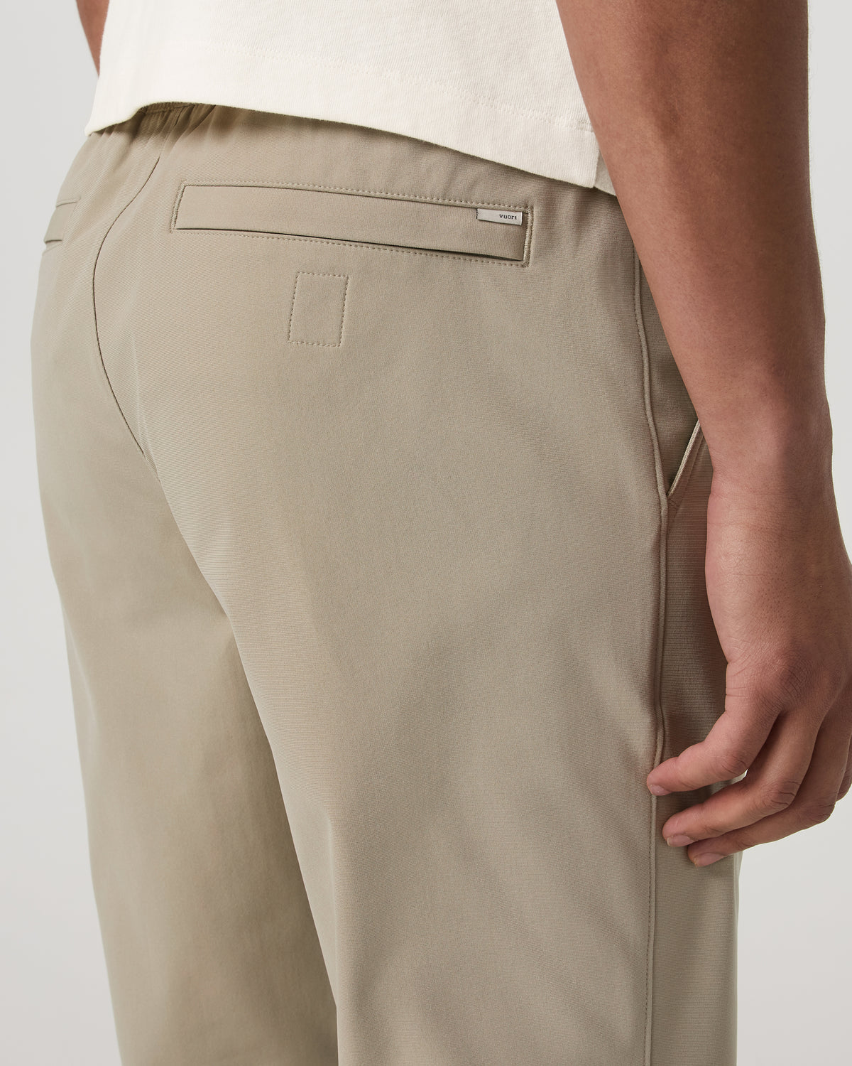 Meta Elastic Waist Pant Classic Fit 32" Men's Truffle Pants - Vuori