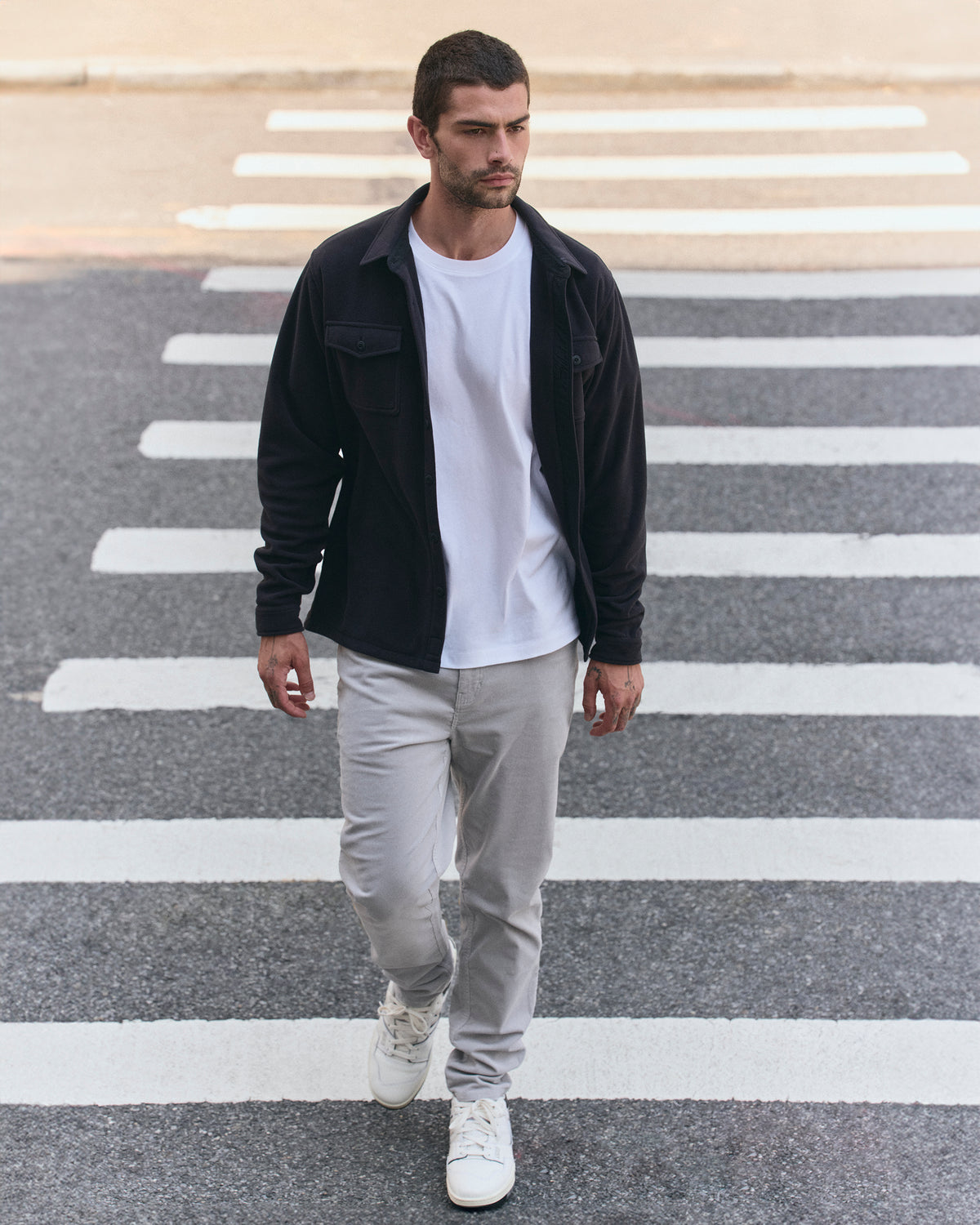 Optimist 5 Pocket Cord Pant Athletic Slim Fit Amethyst Grey - Vuori