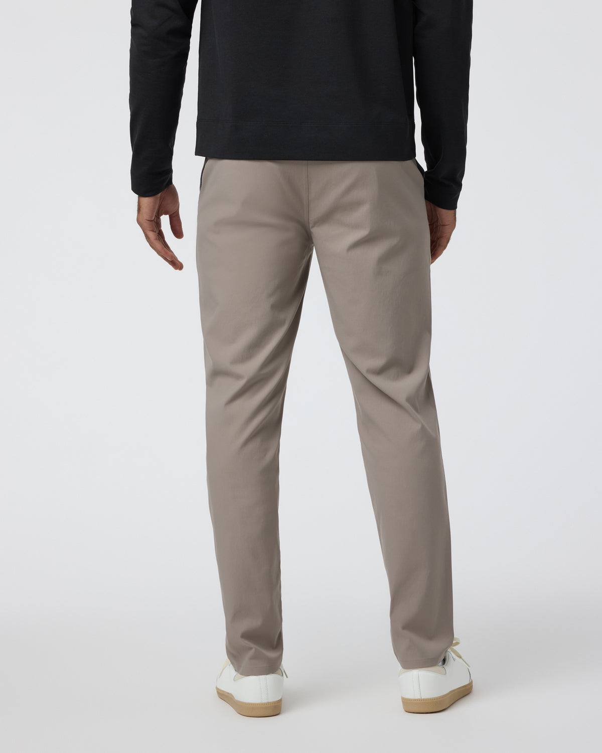 Cascade Tech Chino Pant Men's Mocha Chinos - Vuori