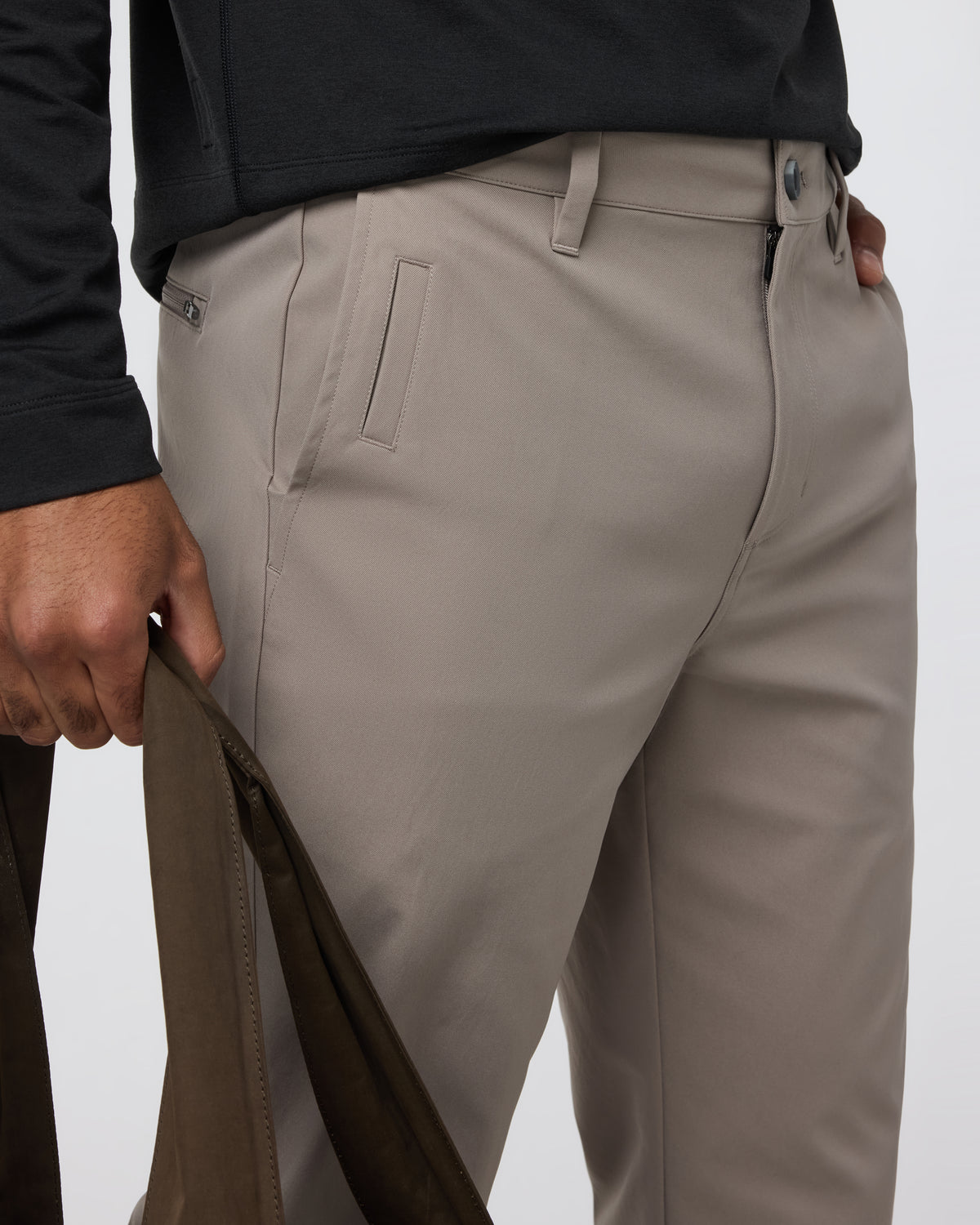 Cascade Tech Chino Pant Men's Mocha Chinos - Vuori